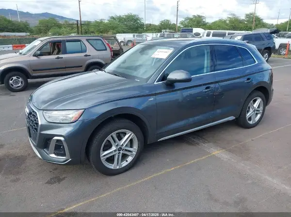 WA1G2AFY0R2063378 2024 AUDI Q5 - Image 2