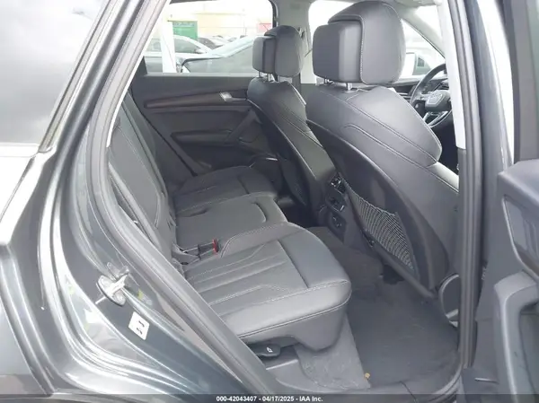 WA1G2AFY0R2063378 2024 AUDI Q5 - Image 8