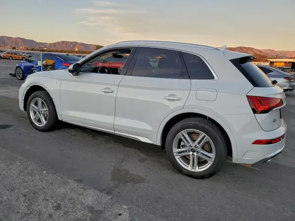 WA1G2AFY0R2070685 2024 AUDI Q5 - Image 2