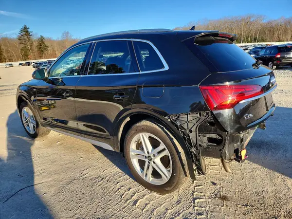WA1G2AFY0R2102423 2024 AUDI Q5 - Image 2
