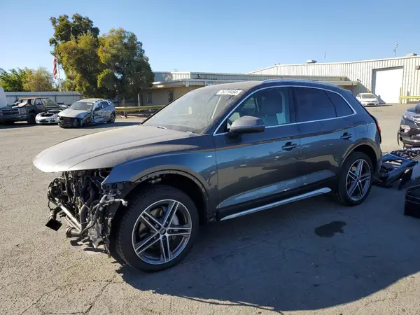 WA1G2AFY1M2048011 2021 AUDI Q5 - Image 1