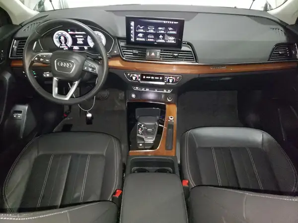 WA1G2AFY1M2052740 2021 AUDI Q5 - Image 8