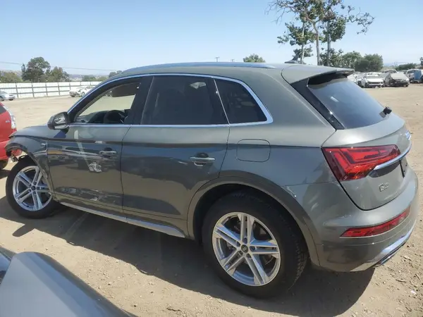 WA1G2AFY2R2111432 2024 AUDI Q5 - Image 2