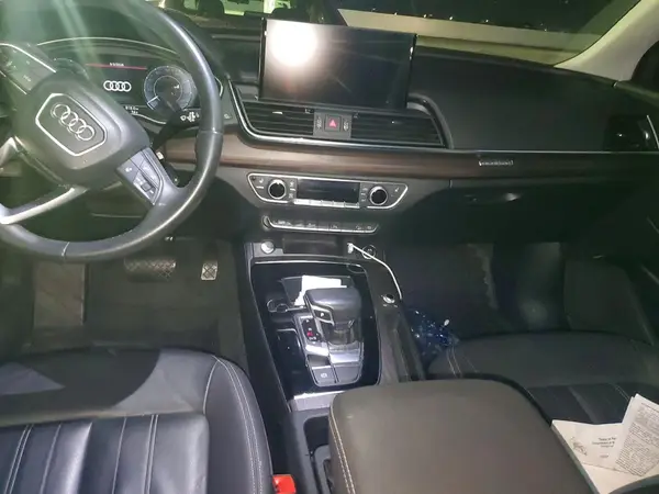 WA1G2AFY3M2126028 2021 AUDI Q5 - Image 8