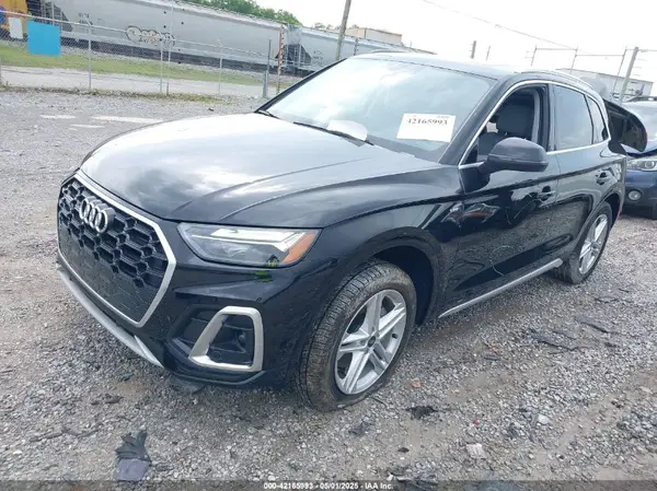 WA1G2AFY3R2146531 2024 AUDI Q5 - Image 2