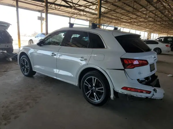 WA1G2AFY4L2048762 2020 AUDI Q5 - Image 2