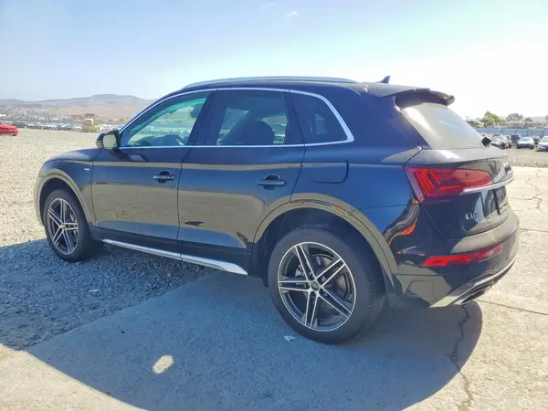 WA1G2AFY4N2087824 2022 AUDI Q5 - Image 2