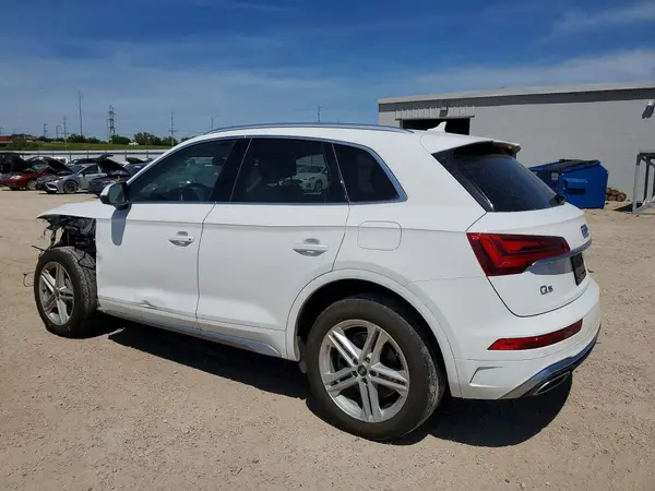 WA1G2AFY4N2100359 2022 AUDI Q5 - Image 2