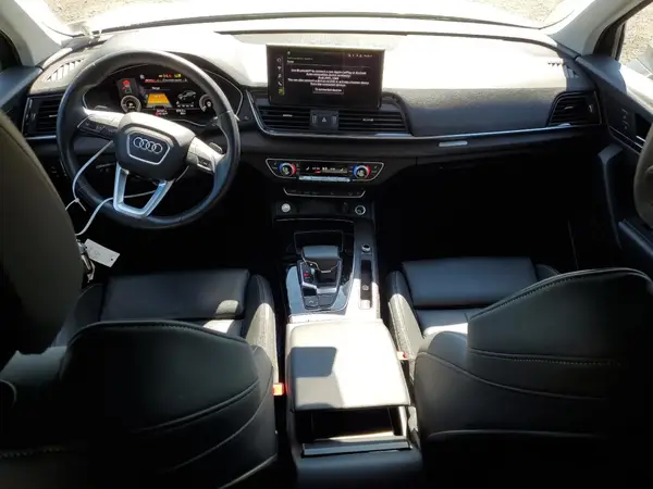 WA1G2AFY5N2081949 2022 AUDI Q5 - Image 8