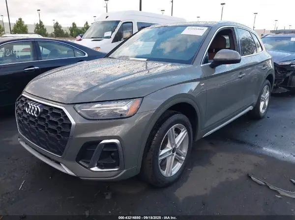 WA1G2AFY6R2076281 2024 AUDI Q5 - Image 2