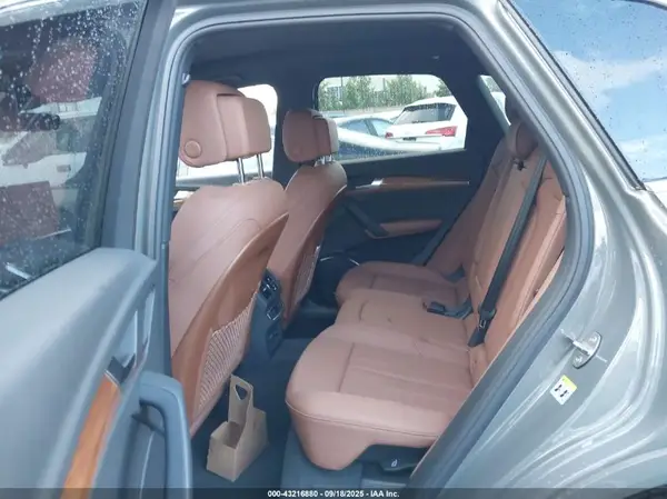 WA1G2AFY6R2076281 2024 AUDI Q5 - Image 8