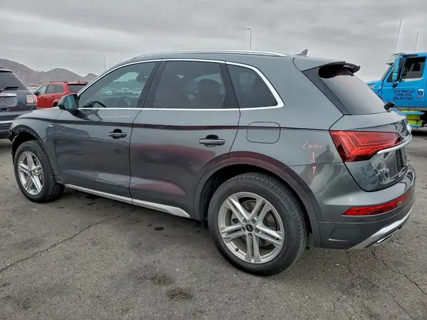 WA1G2AFY6R2078743 2024 AUDI Q5 - Image 2