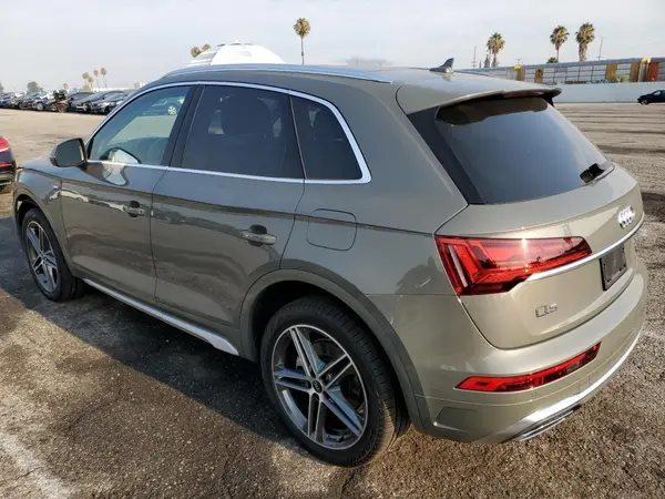 WA1G2AFY7S2039682 2025 AUDI Q5 - Image 2