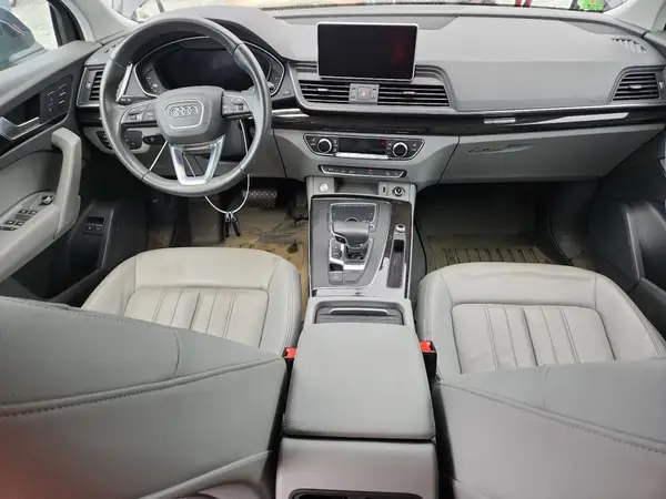 WA1G2AFY8L2049753 2020 AUDI Q5 - Image 8