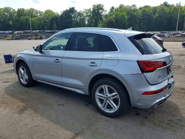 WA1G2AFY8P2095508 2023 AUDI Q5 - Image 2