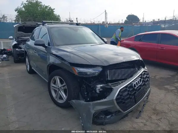 WA1G2AFY8S2006125 2025 AUDI Q5 - Image 1