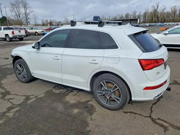 WA1G2AFY9L2061863 2020 AUDI Q5 - Image 2