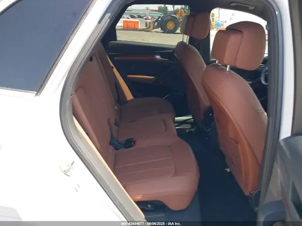 WA1G2AFY9M2040612 2021 AUDI Q5 - Image 8