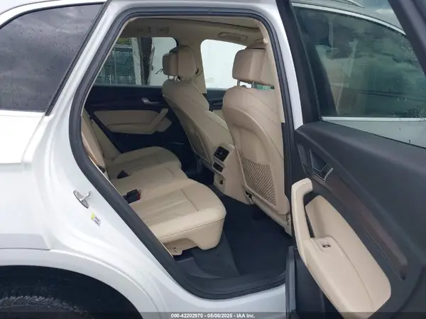 WA1G2AFY9N2006252 2022 AUDI Q5 - Image 8
