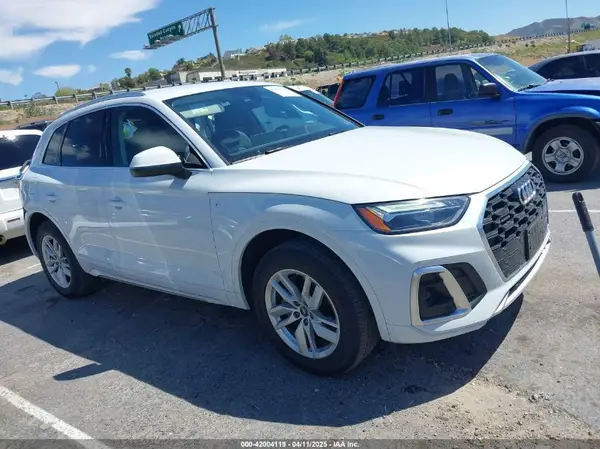 WA1GAAFY0N2012590 2022 AUDI Q5 - Image 1