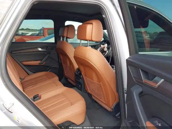 WA1GAAFY0N2052992 2022 AUDI Q5 - Image 8