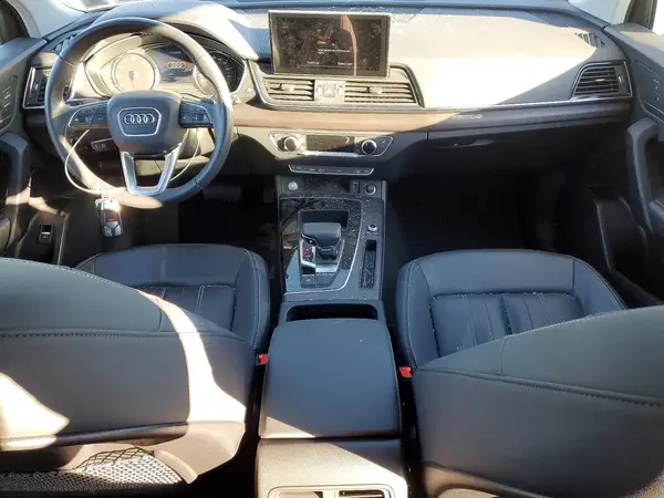 WA1GAAFY0N2059859 2022 AUDI Q5 - Image 8