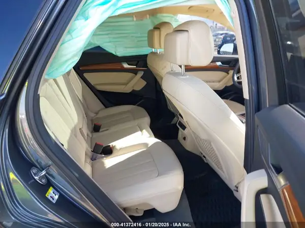 WA1GAAFY0N2067573 2022 AUDI Q5 - Image 8
