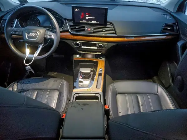 WA1GAAFY0N2110115 2022 AUDI Q5 - Image 8