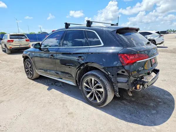 WA1GAAFY0N2115752 2022 AUDI Q5 - Image 2