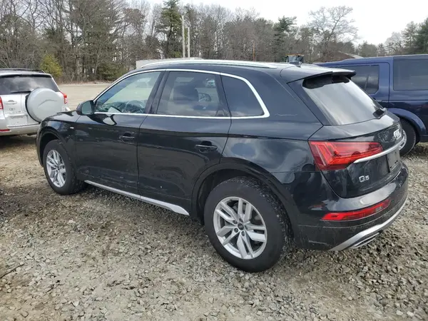 WA1GAAFY0N2120773 2022 AUDI Q5 - Image 2