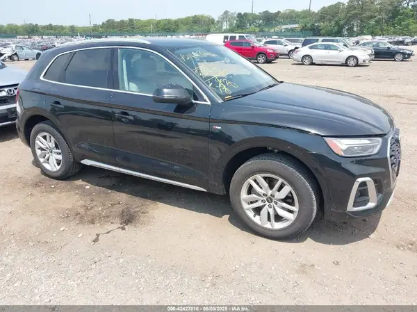WA1GAAFY0P2002709 2023 AUDI Q5 - Image 1
