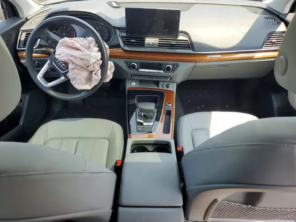WA1GAAFY0P2177218 2023 AUDI Q5 - Image 8