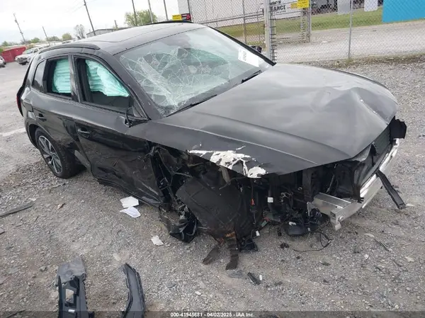 WA1GAAFY0R2108211 2024 AUDI Q5 - Image 1