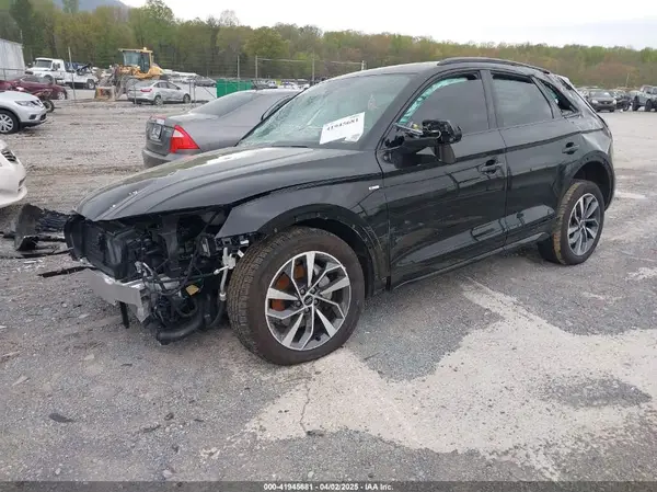 WA1GAAFY0R2108211 2024 AUDI Q5 - Image 2