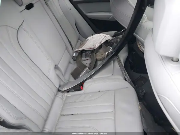 WA1GAAFY0R2108211 2024 AUDI Q5 - Image 8