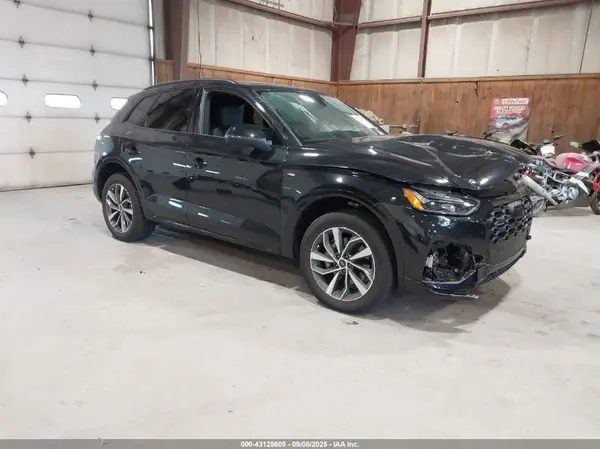 WA1GAAFY0R2117670 2024 AUDI Q5 - Image 1