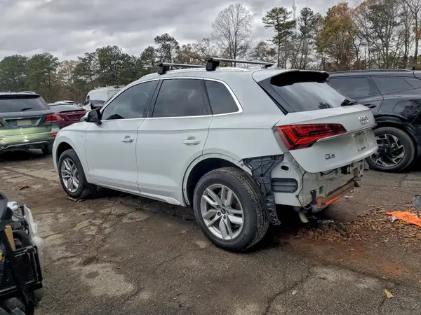 WA1GAAFY1N2029656 2022 AUDI Q5 - Image 2