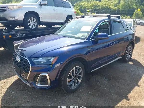 WA1GAAFY1N2102072 2022 AUDI Q5 - Image 2
