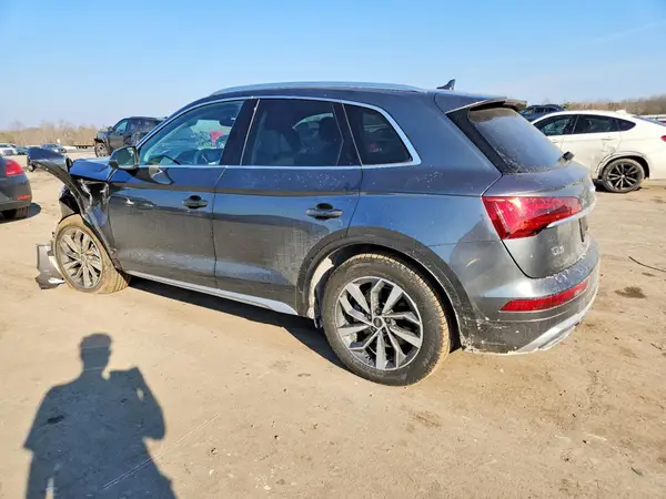 WA1GAAFY1N2104100 2022 AUDI Q5 - Image 2