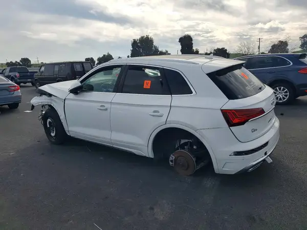WA1GAAFY1P2003268 2023 AUDI Q5 - Image 2