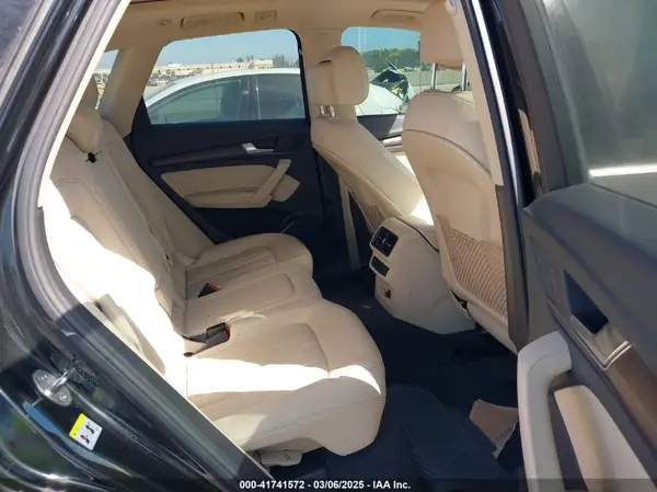 WA1GAAFY1P2105993 2023 AUDI Q5 - Image 8