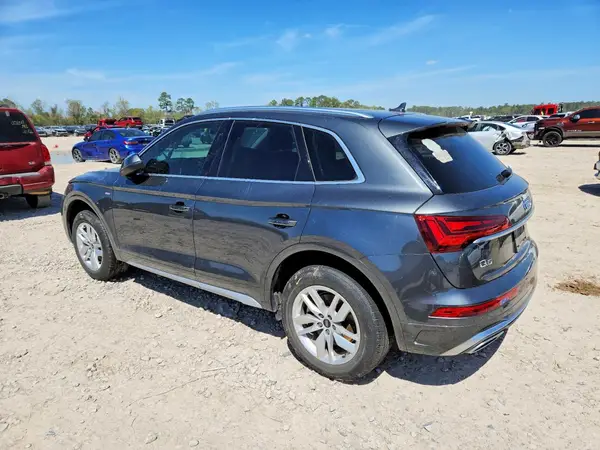 WA1GAAFY1P2154983 2023 AUDI Q5 - Image 2