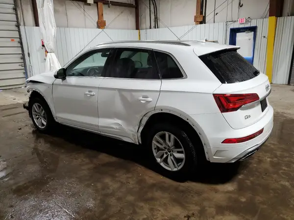 WA1GAAFY1R2035544 2024 AUDI Q5 - Image 2