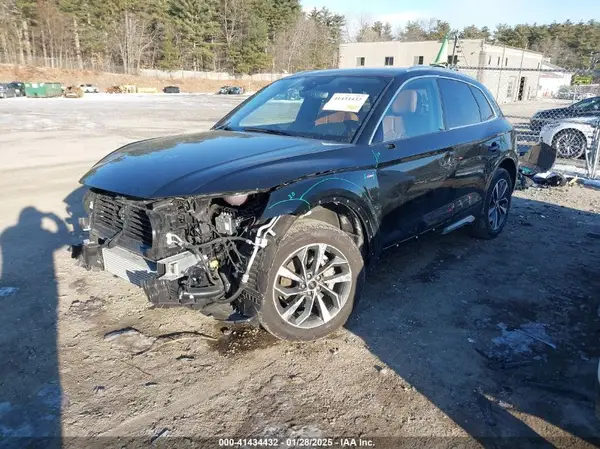 WA1GAAFY1R2048813 2024 AUDI Q5 - Image 2