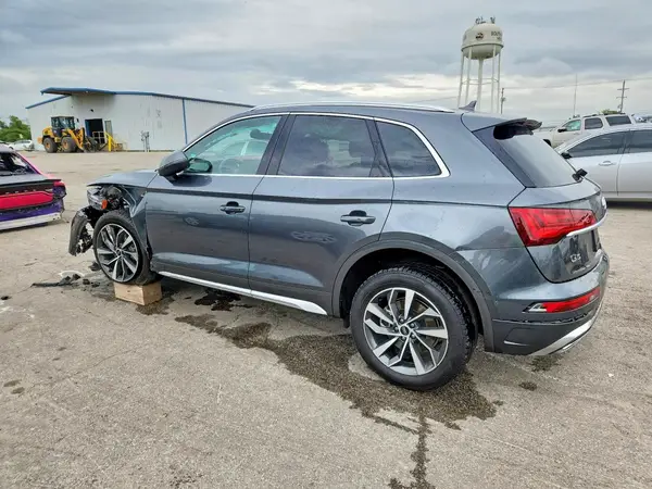 WA1GAAFY1R2065045 2024 AUDI Q5 - Image 2