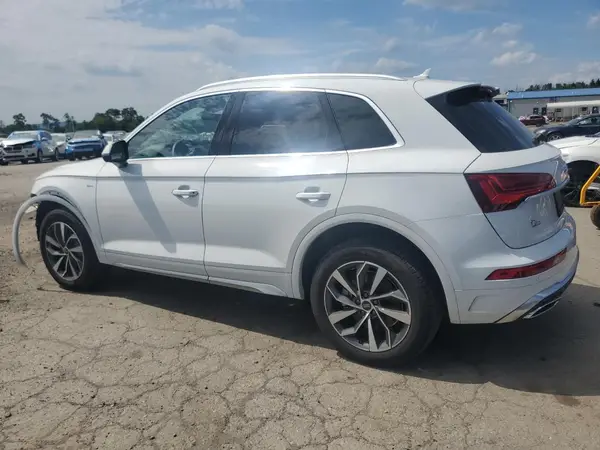WA1GAAFY1R2079592 2024 AUDI Q5 - Image 2