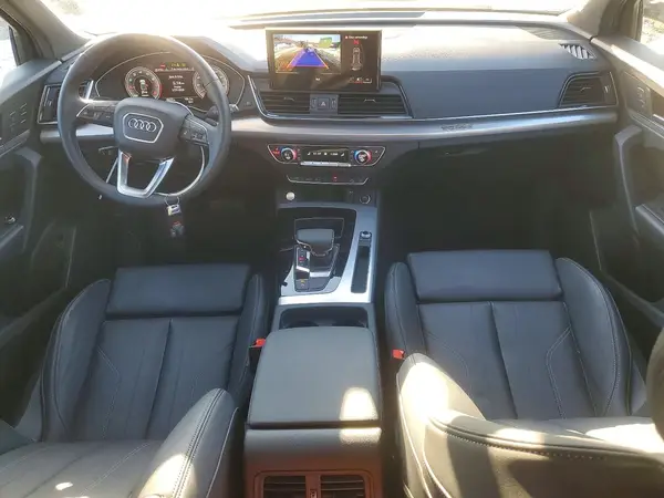 WA1GAAFY1R2124093 2024 AUDI Q5 - Image 8