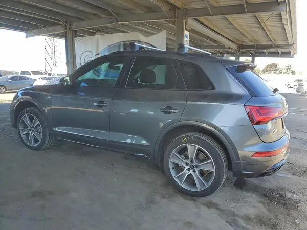 WA1GAAFY1S2026591 2025 AUDI Q5 - Image 2