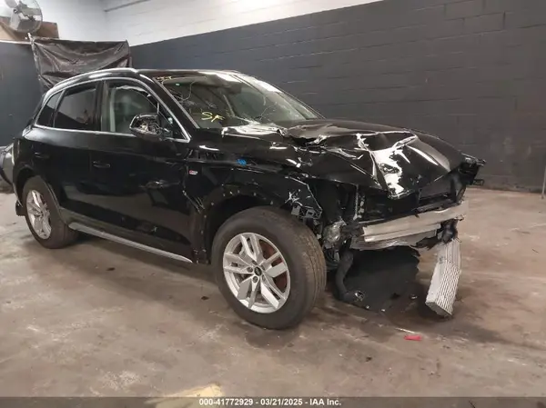 WA1GAAFY2N2049219 2022 AUDI Q5 - Image 1