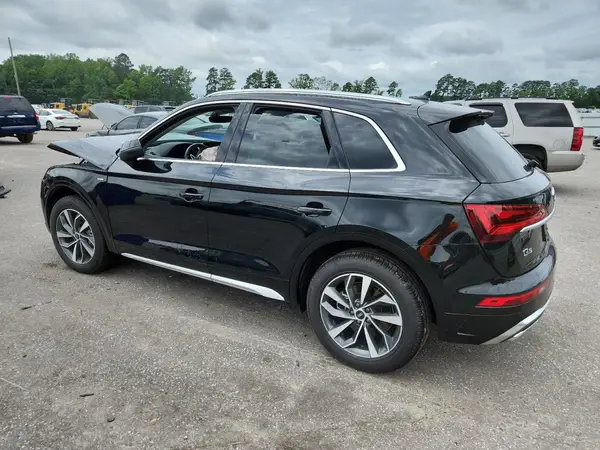 WA1GAAFY2N2069678 2022 AUDI Q5 - Image 2